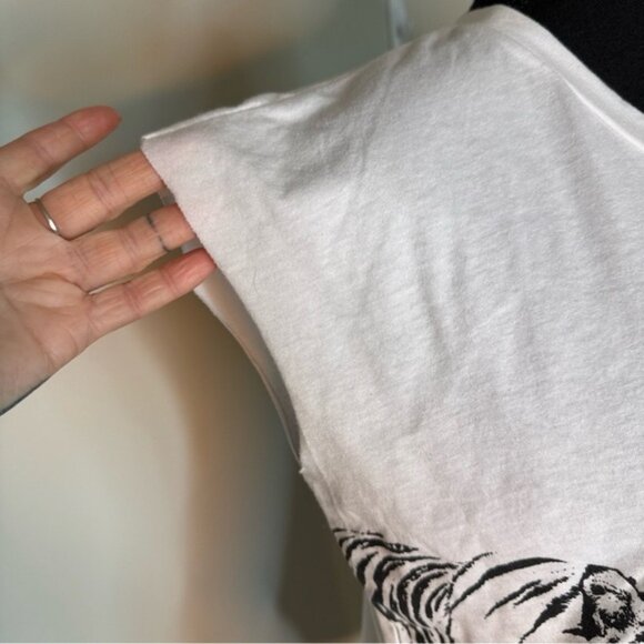 SIGNORELLI New With Tags Tiger Tee Tank Sleeveless T Shirt White Black Tattoo - Picture 5 of 13